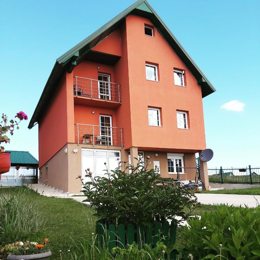 千禧公寓 Žabljak 外观 照片
