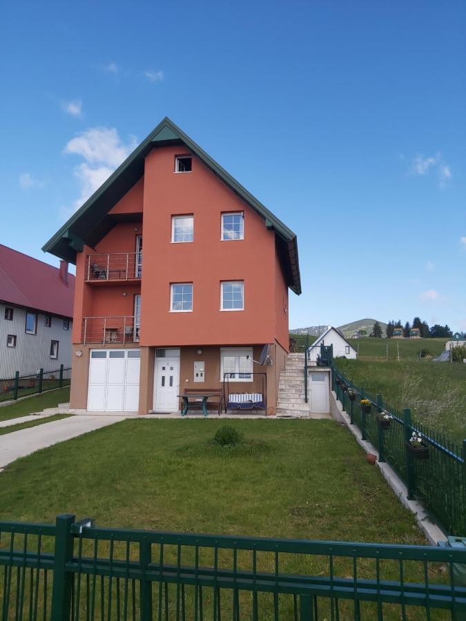 千禧公寓 Žabljak 外观 照片
